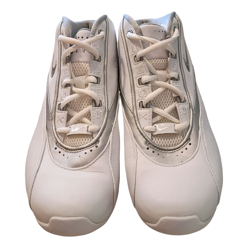 Vintage 2003 Nike Shox Status TB white and metallic silver athletic shoes - Picture 5 of 10
